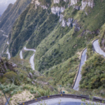 Viagem-de-Carro-Roteiros-Imperdiveis-para-um-Final-de-Semana-na-Estrada-maestria-viagens-serra-do-rio-do-rastro-santa-catarina.